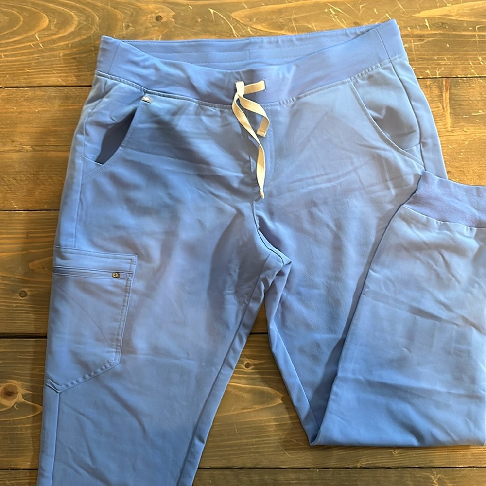 Figs Women XL
